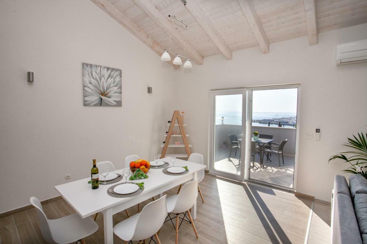 Luxury Sea View Apartment Jesenice  Bagian luar foto