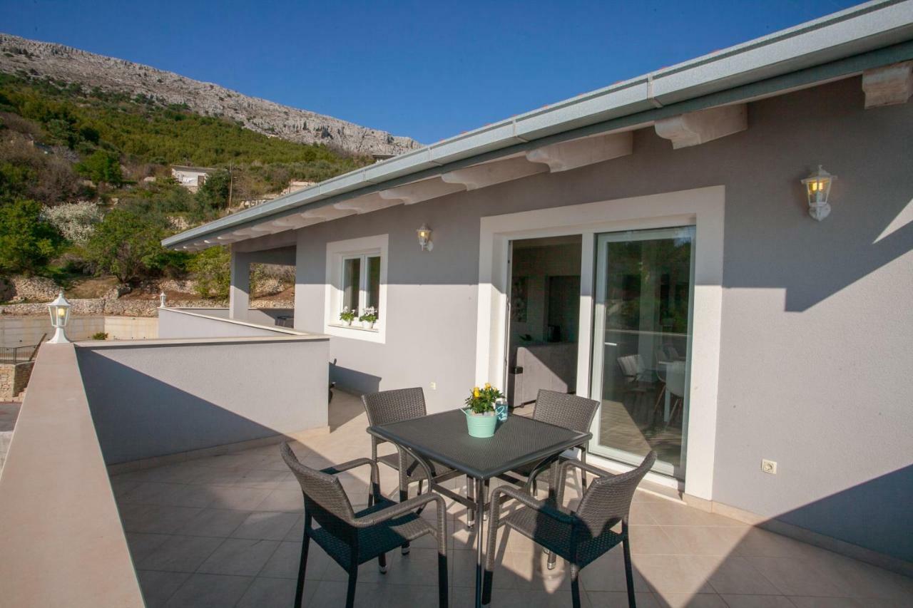 Luxury Sea View Apartment Jesenice  Bagian luar foto