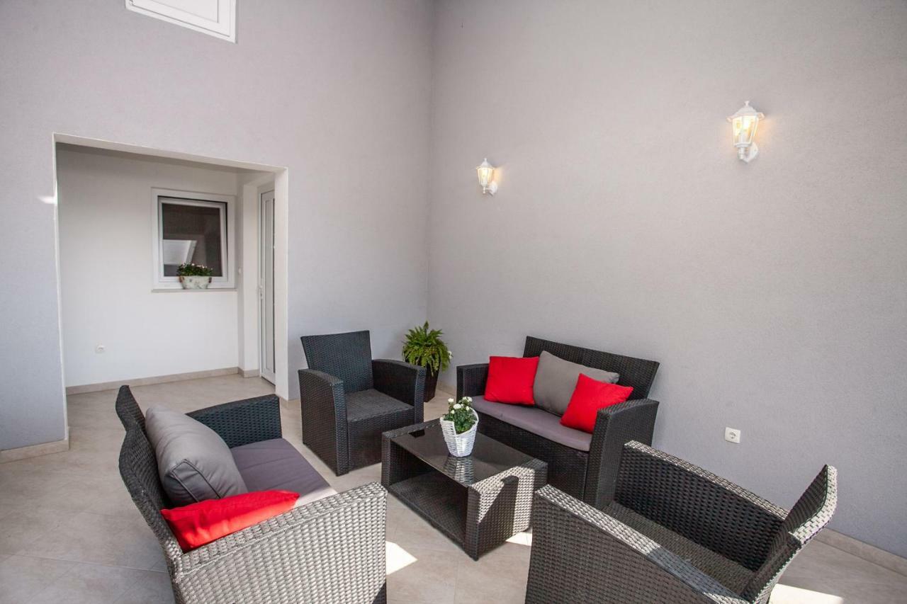 Luxury Sea View Apartment Jesenice  Bagian luar foto
